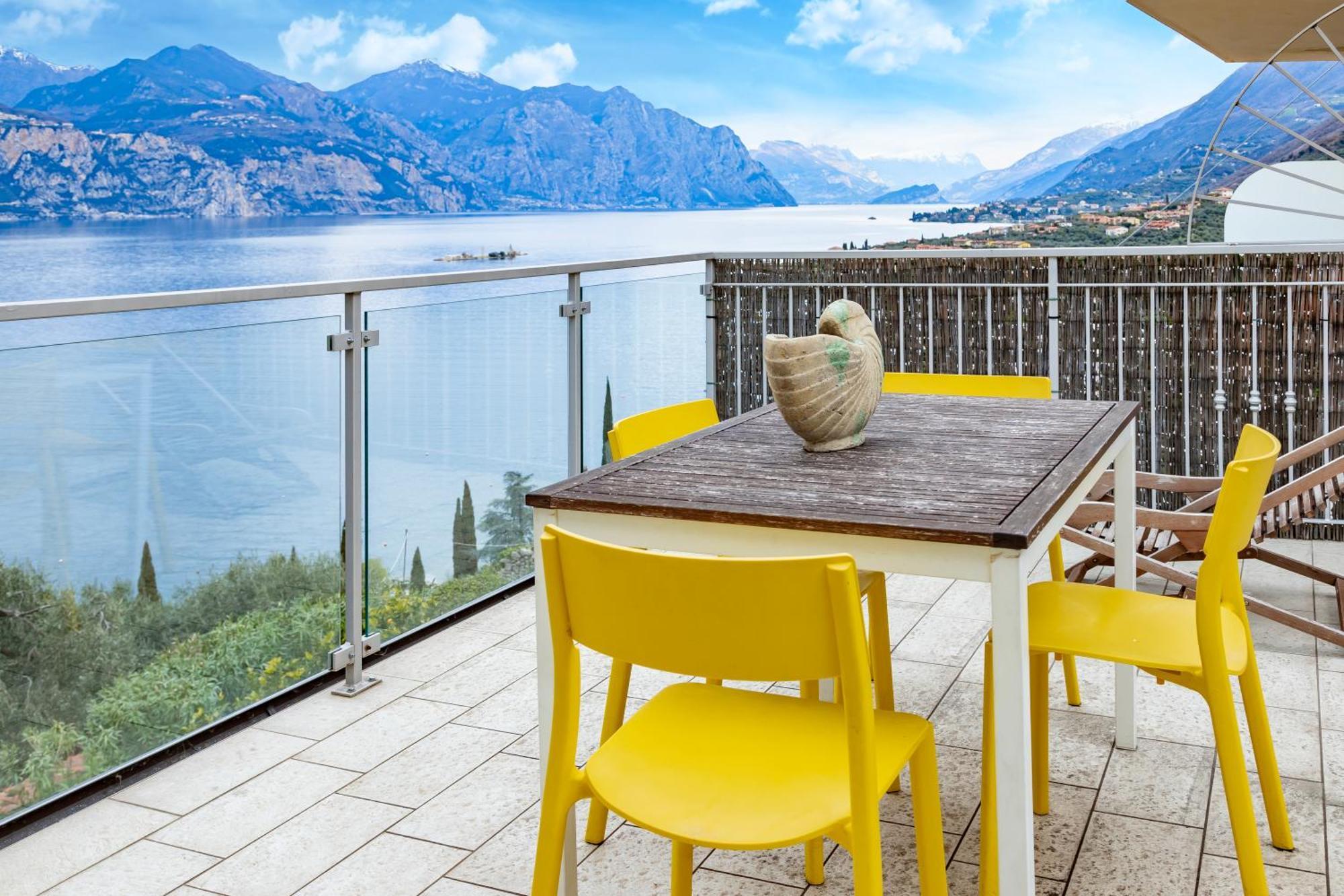 Ca De L'Angelon Aparthotel Brenzone sul Garda Exterior photo